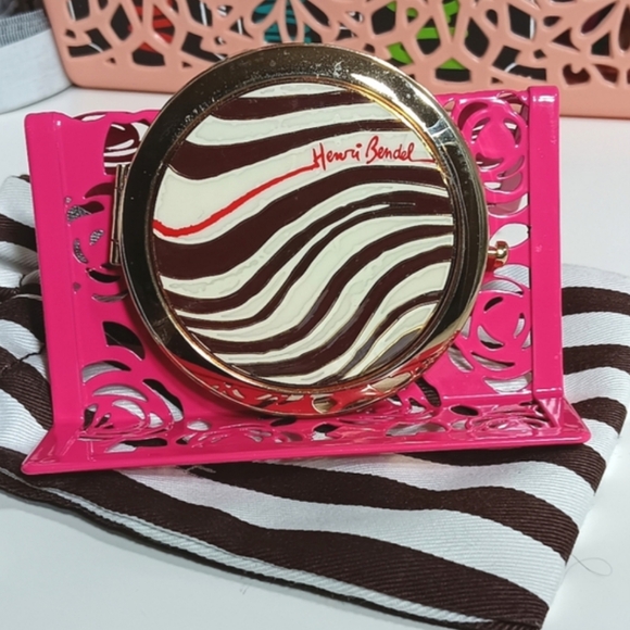 Henri Bendel RARE Zebra Striped Double-sided Compact Mirror - Picture 7 of 9
